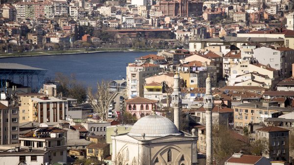 Развод с розой в Стамбуле мошенническая схема, о которой стоит знать туристам