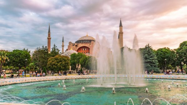 Система Здравоохранения в Стамбуле, Турция: Страховка и Важные Моменты для Экспатов